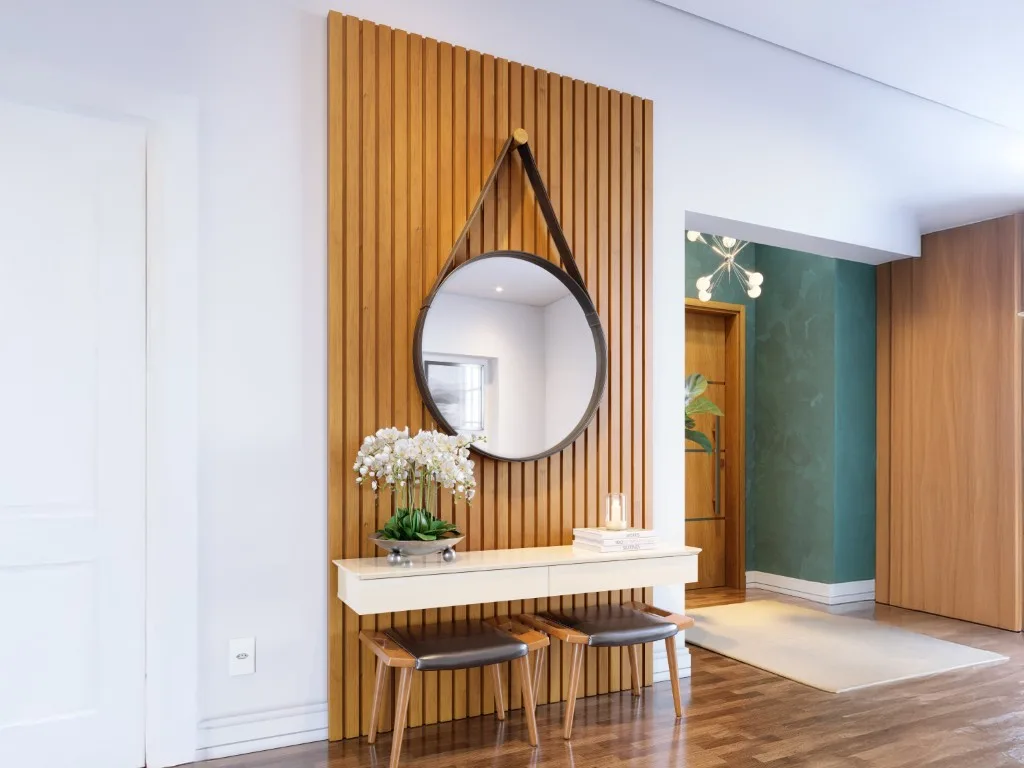 aparador prime com painel 140cm madeira ripada e prateleira cor off white